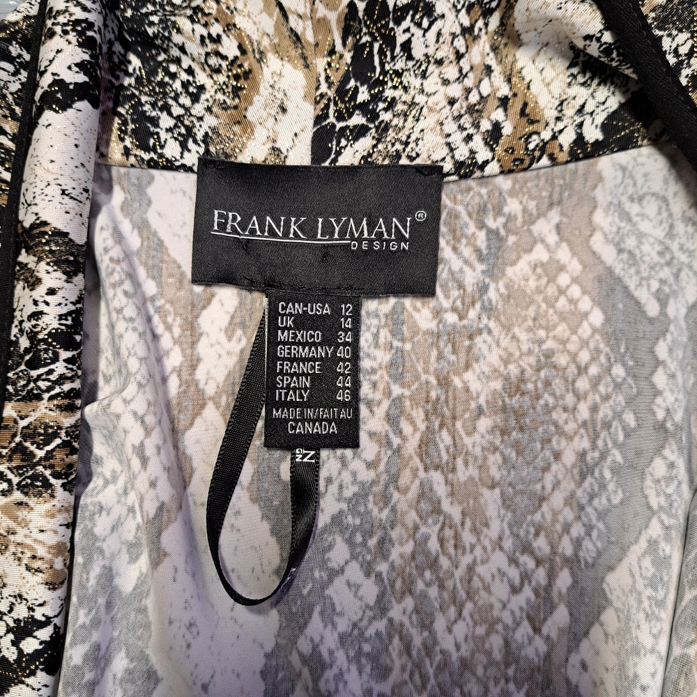 Frank Lyman snake print open-front cardigan jacket with 3/4 sleeves. - Picture 4 of 6